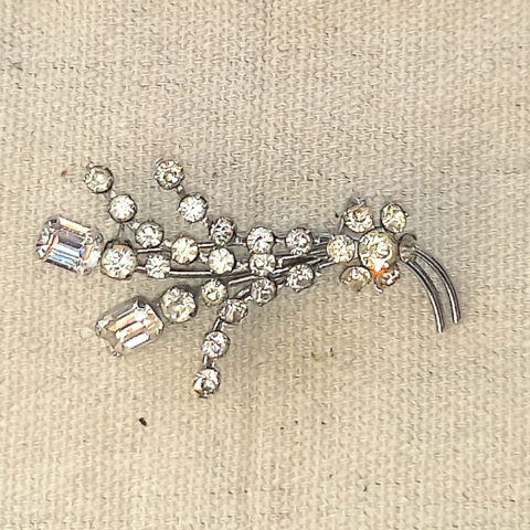 Vintage Clear Rhinestones Brooch Silver-Tone (VCAJ-057)