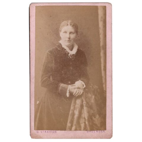 CdV of a Young Woman by David Straiton Greenock (ANPH-029)