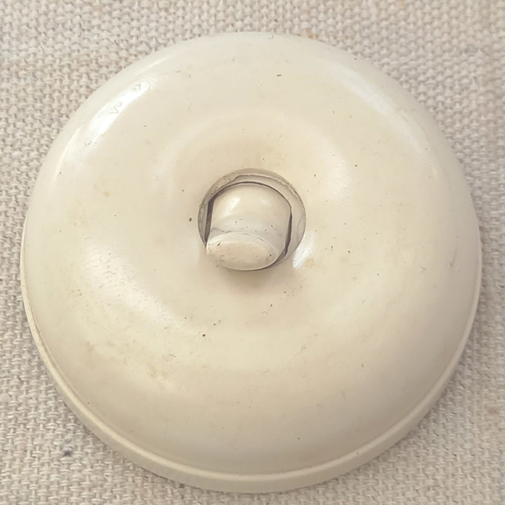 Bakelite Rocker Switch White 10A 240VAC by PDL (ANTV-009)