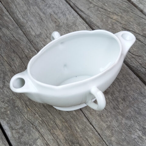 Porcelain Dual-Spout Gravy Boat White by Apilco France (KIT-018)