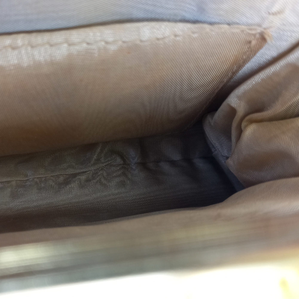 Vintage Vinyl Purse Black (VCBA-013) - Image 3