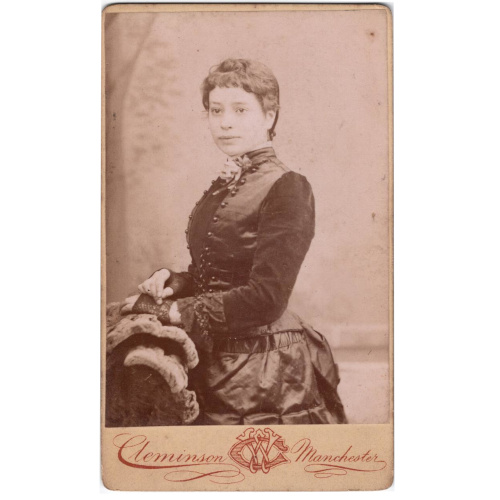CdV of Young Woman by William Cleminson Manchester (ANPH-055)