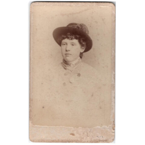 CdV of a Young Woman by Hodson Retford  (ANPH-074)