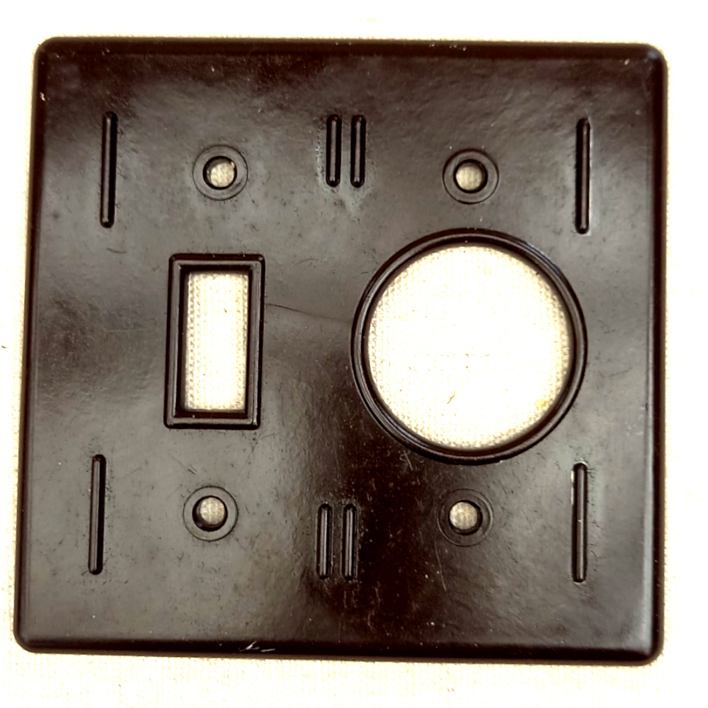 Art Deco Bakelite Switch Plate by R.K.I Christchurch (ANTV-021)