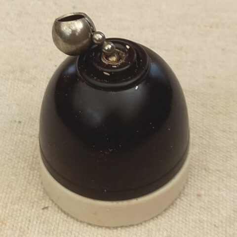 Bakelite/Ceramic Ceiling Pull Switch by Crabtree (ANTV-027)