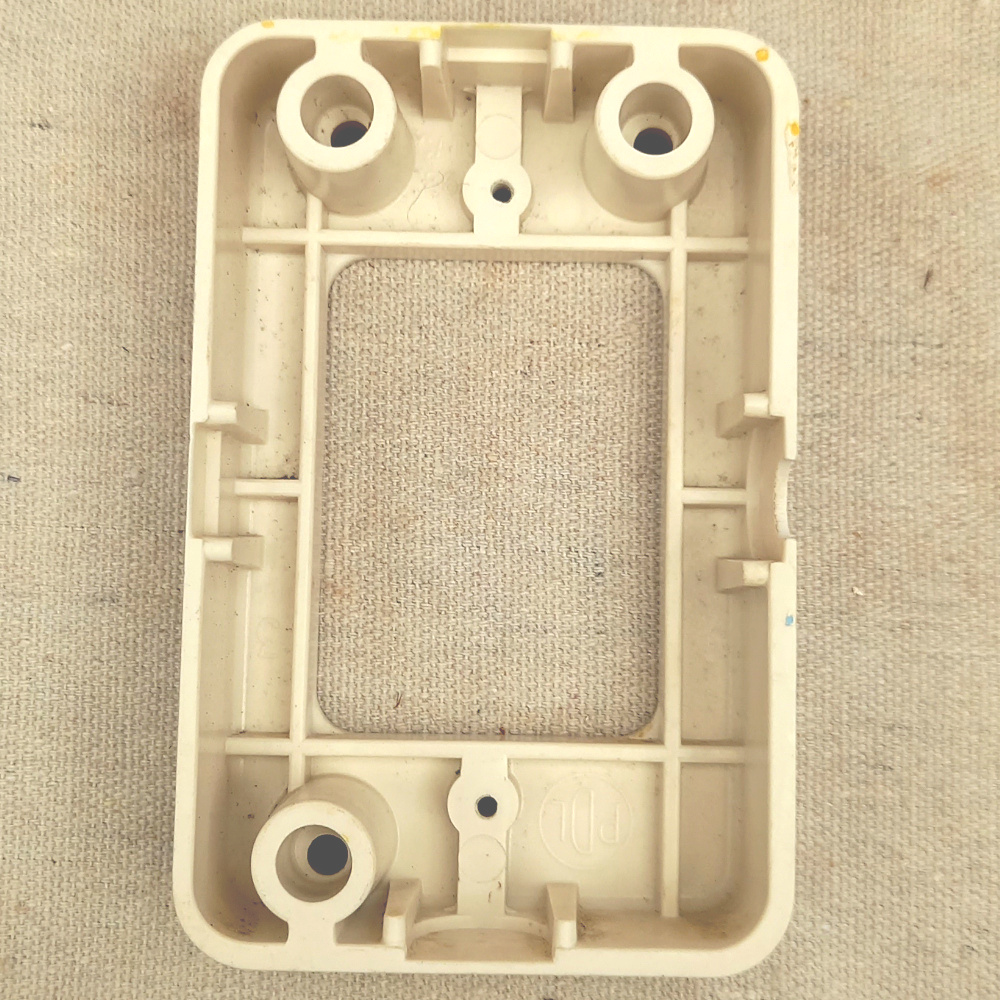 Vintage White Bakelite Mounting Block by PDL (ANTV-030) - Image 2