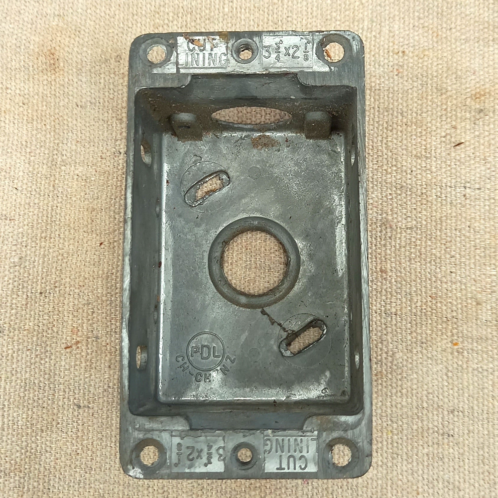 Vintage Metal Flush Box by PDL (ANTV-032) - Image 3