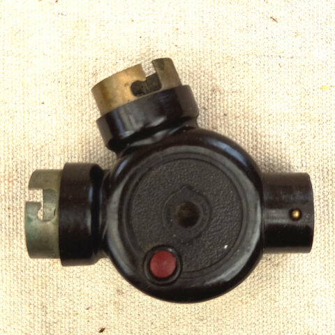 Bakelite Bayonet Adapter Double Socket by Goltone (ANTV-036)