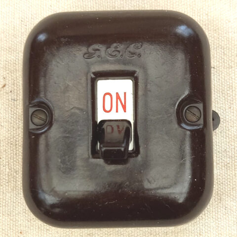 Bakelite Rocker Switch Brown 60A 500VAC by GEC (ANTV-037)