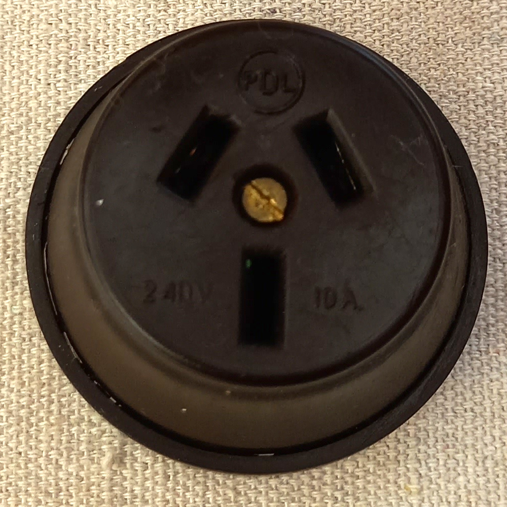 Bakelite 3-Pin Power Socket 10A 240VAC by PDL (ANTV-039) - Image 3