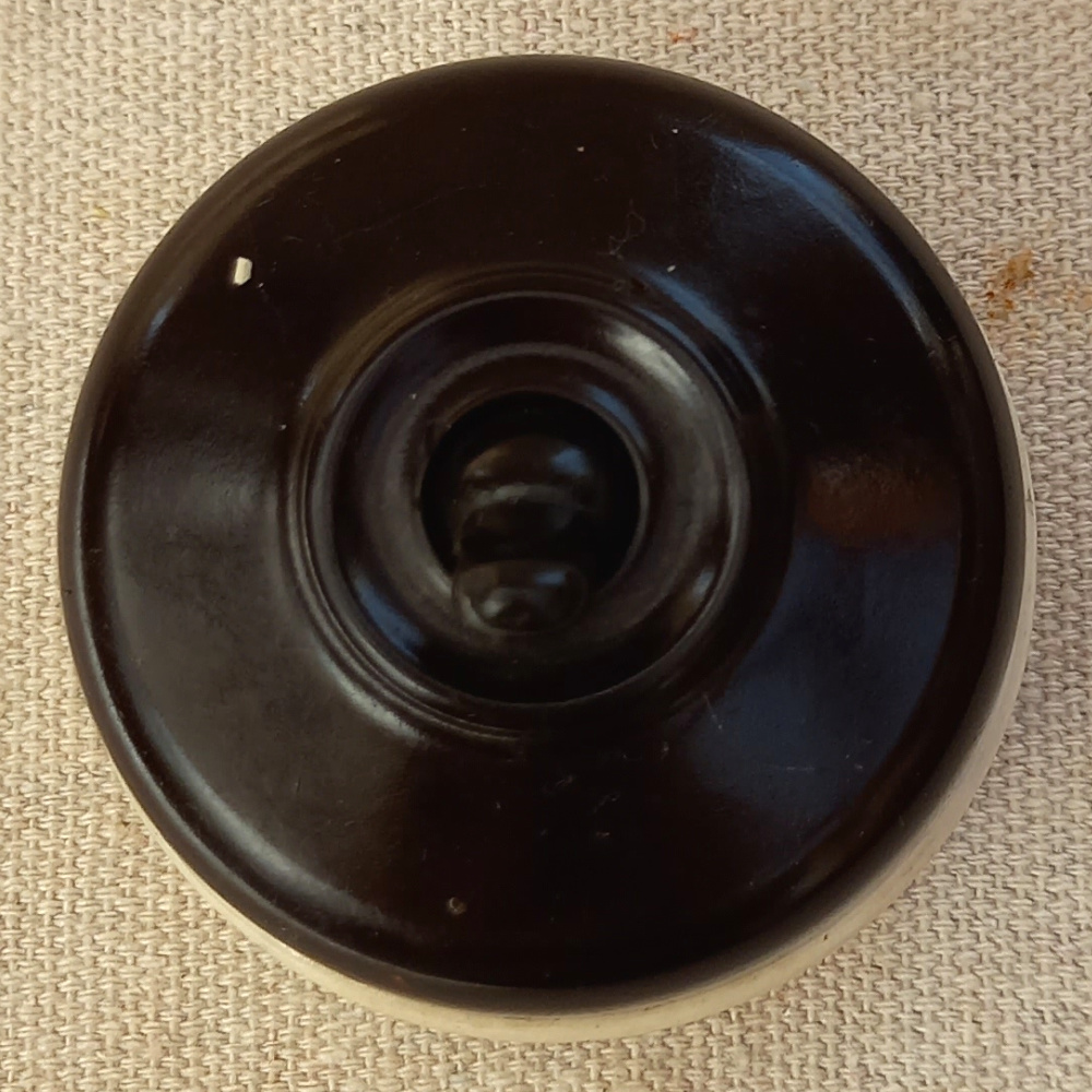 1930s Bakelite Ceramic Rocker Light Switch (ANTV-057) - Image 3