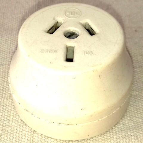 3-Pin Power Socket White 10A 240VAC by PDL (ANTV-066)