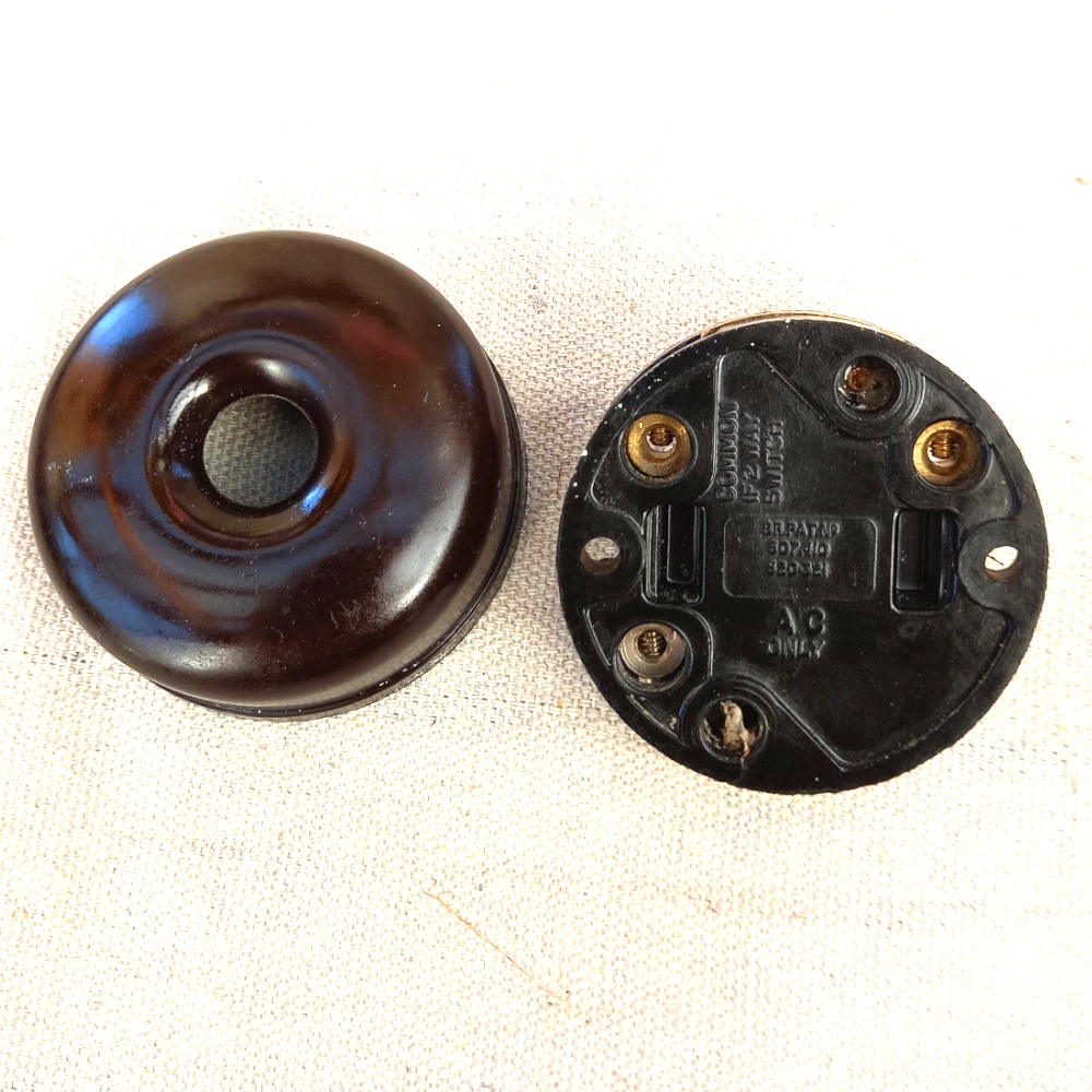 Bakelite Rocker Switch Brown 13A 250VAC by GEC (ANTV-080) - Image 3
