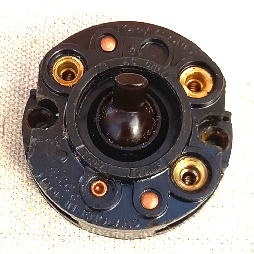 Bakelite Rocker Switch Brown 13A 250VAC by GEC (ANTV-080) - Image 4