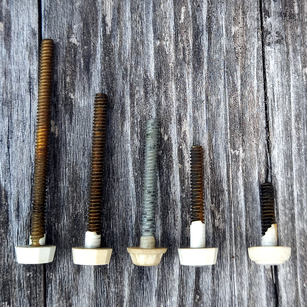 Bakelite-Topped Screw White L=25mm (ANTV-084.2) - Image 3