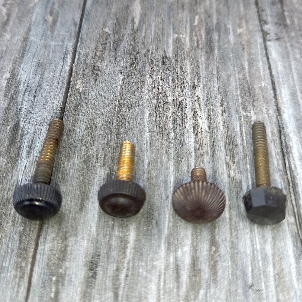 Bakelite-Topped Screw Brown L=10mm (ANTV-085.2) - Image 3