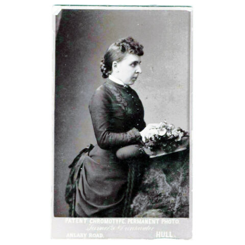 CdV of a Woman by Turner & Drinkwater Hull (ANPH-097)