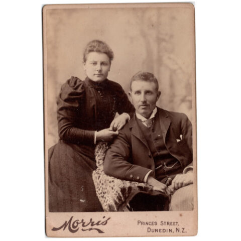 Cabinet Card of a Couple by Morris Dunedin (ANPI-009)