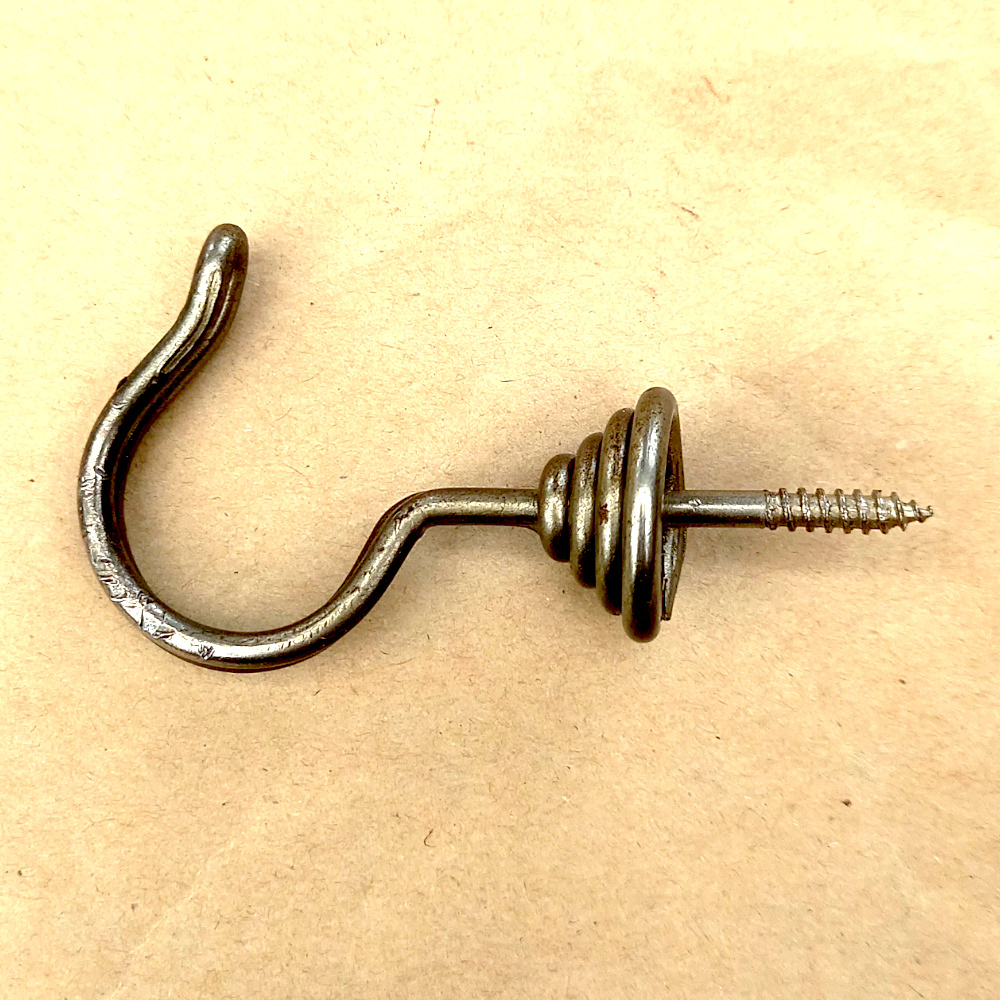 Vintage Wire Hook (ANTM-024)