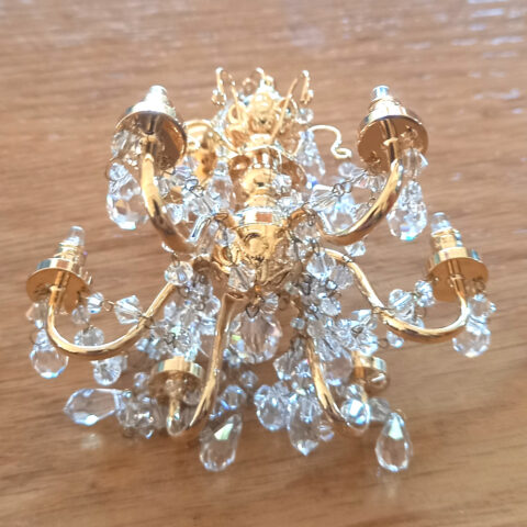 Dollhouse Chandelier Scale 1:12 with Battery CR1632 (TY-033)