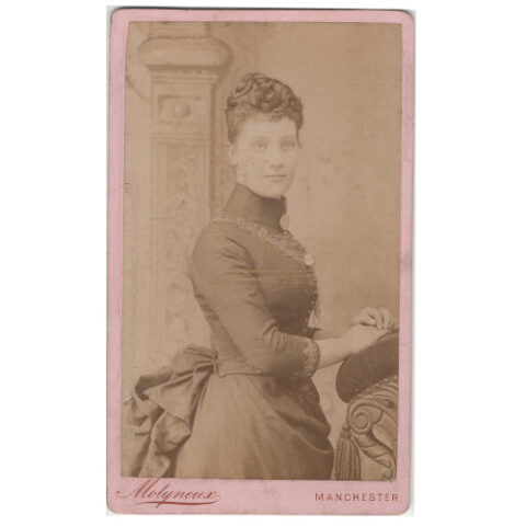 CdV of Young Woman by Molyneux Manchester (ANPH-110)