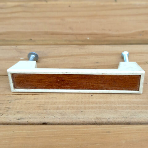 Retro Plastic Pull Handle with Wooden Insert C/C=78mm (ANTR-048)