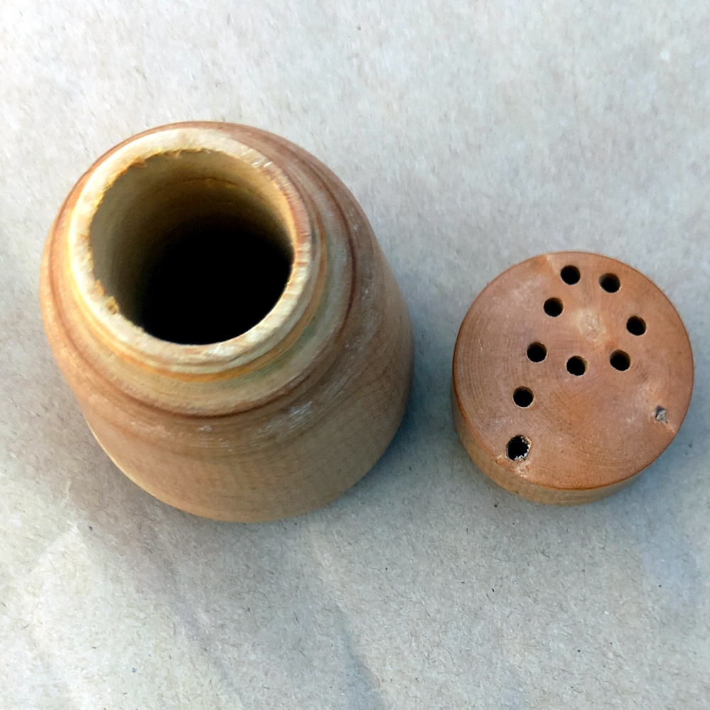 Vintage Turned Wood Pepper Shaker (KIT-027) - Image 4