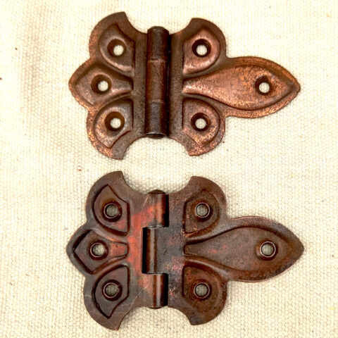 Vintage Fleur-De-Lis Hinges Copper x2 (ANTM-048)