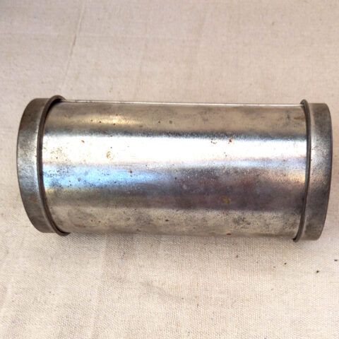 Retro Metal Nut Loaf Tin by Willow (KIT-042)