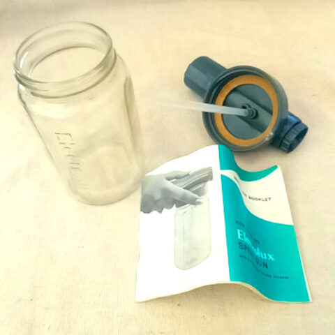 31mm vacuum paint sprayer attachment connected to vacuum hose for DIY painting