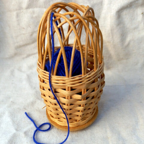 Retro Wicker Wool/String Holder (MIS-042)