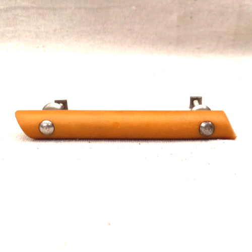 Vintage Art Deco honey-coloured pull handle with 85mm centre-to-centre fixing.