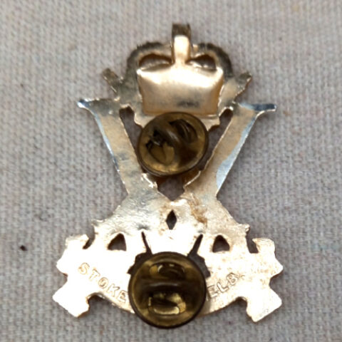 Vintage Victorian Rifle Association badge with crossed rifles, crown, large V and Victoria scroll, made by Stokes Melbourne, Australia.