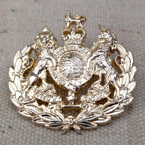 Vintage Silver-Tone Royal Motto Badge (ARMY-018)