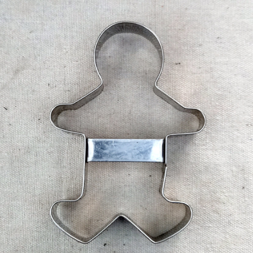 13cm gingerbread man cookie cutter by D.Line, stainless steel baking tool for shaping cookies and festive Christmas baking.