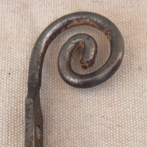 Antique Fanlight Stay with Decorative Scroll End (WIND-032)