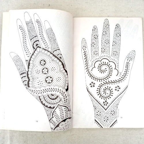 Intricate Mehandi (Mehndi) henna design created by Vaishali Narvekar