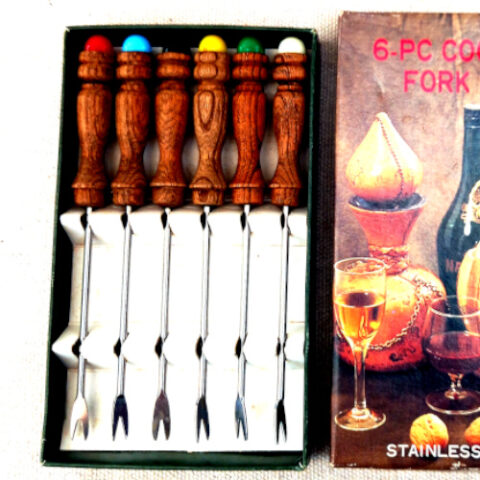 Vintage Retro Cocktail Forks in Original Packet (KIT-073)