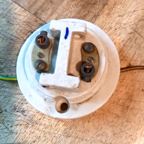 How to attach the electrical cable coming from the ceiling to a ceiling rose