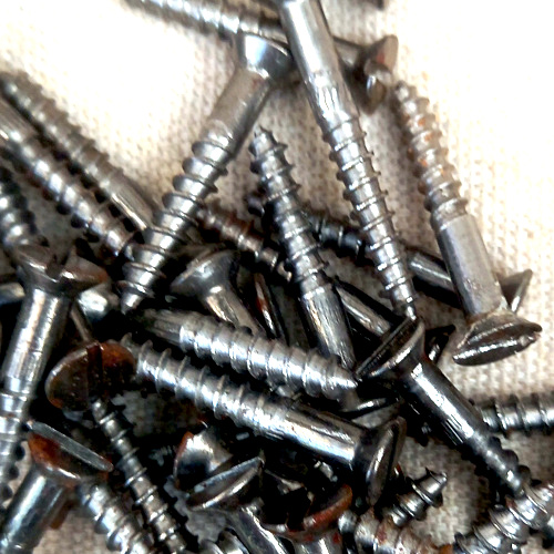 #9 x 1-1/4″ (4.5x32mm) vintage NOS slotted steel countersunk wood screw