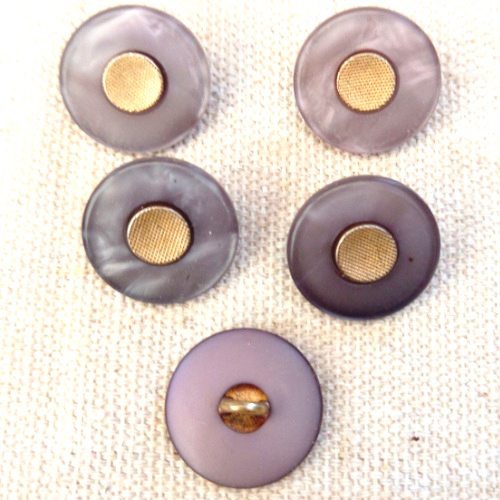 Five 19mm vintage grey and silver buttons