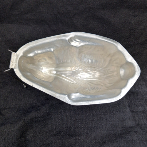 Vintage aluminium rabbit jelly mould marked Pat.No.353327 England