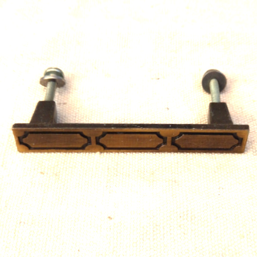 Retro metal brass-tone pull handle C/C 70mm