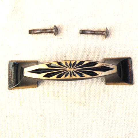 Retro Pull Handle by Cook Productions Ltd C/C=76mm Petal (ANTR-118)