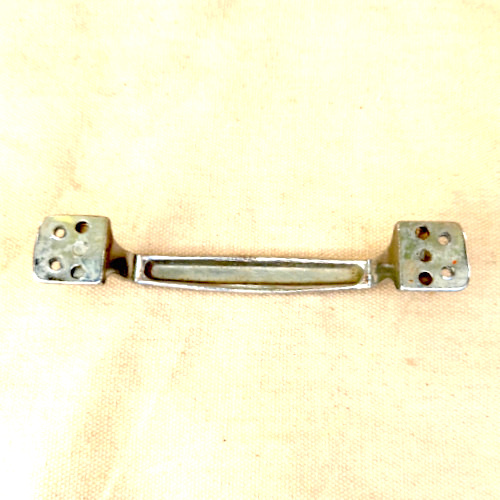 Vintage chrome standard pull handle with 130mm centre-to-centre spacing