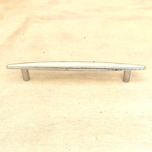 Retro Pull Handle C/C=117mm by Lincoln Turner 108-7