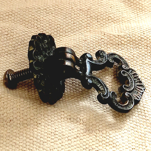Replica vintage brass cabinet drop handle for furniture and drawers