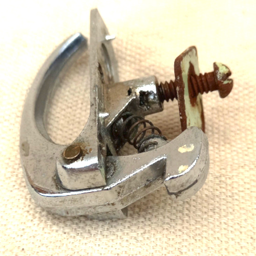 Vintage NZ-made cupboard catch similar to Chester No. 99