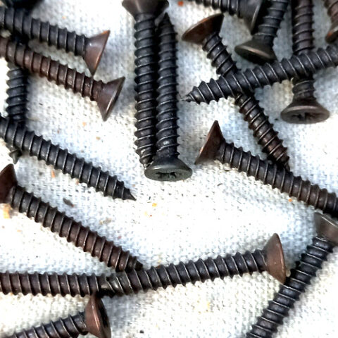 #9 x 1-1/4″ (4.5x32mm) Vintage NOS Plated Bronze Antique Pozidrive Countersunk Screw (ANTS-045)
