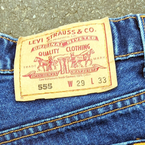 Vintage Levi’s 555 straight leg jeans made in Australia, waist 29 inches, leg 33 inches